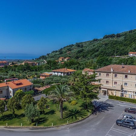 Hotel Ristorante La Mimosa Lamezia Terme Eksteriør billede