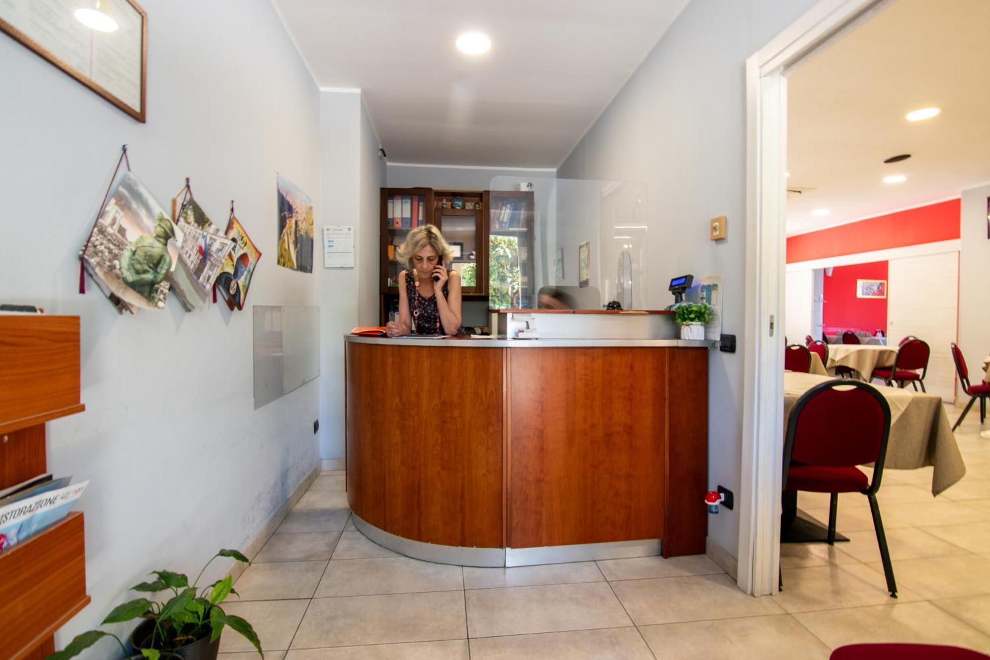 Hotel Ristorante La Mimosa Lamezia Terme Eksteriør billede